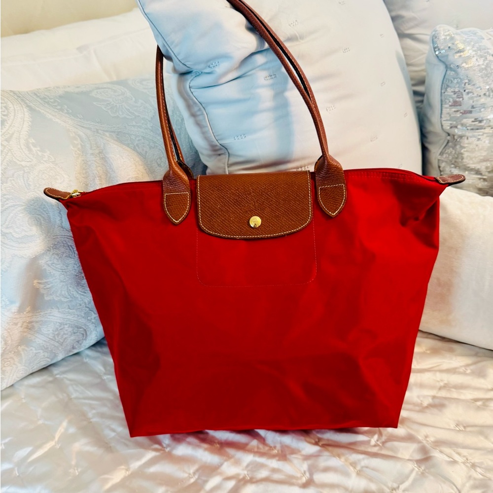 Longchamp Red Travel Bag with Brown Handles - Picture 1 of 9